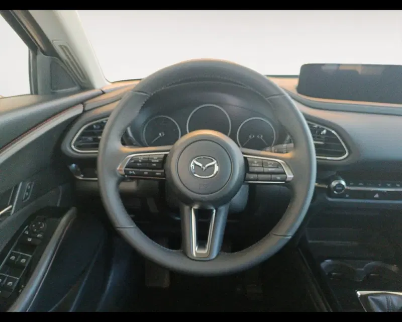 Mazda CX-30 nuova a Ravenna (12)