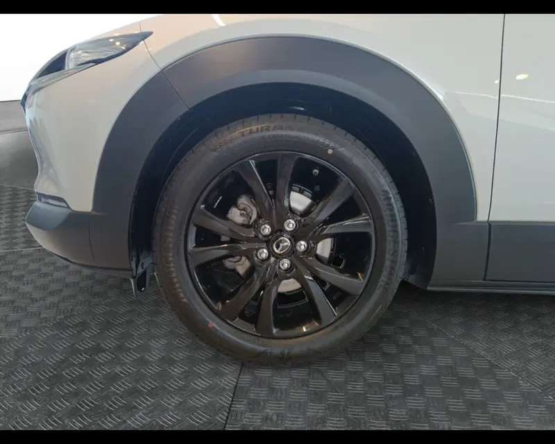 Mazda CX-30 nuova a Ravenna (14)