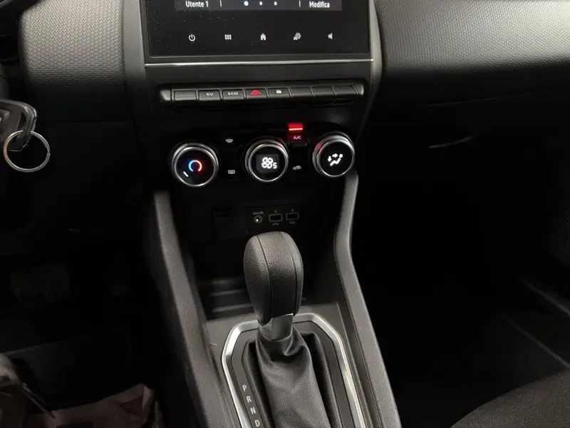 Renault Clio usata a Milano (13)