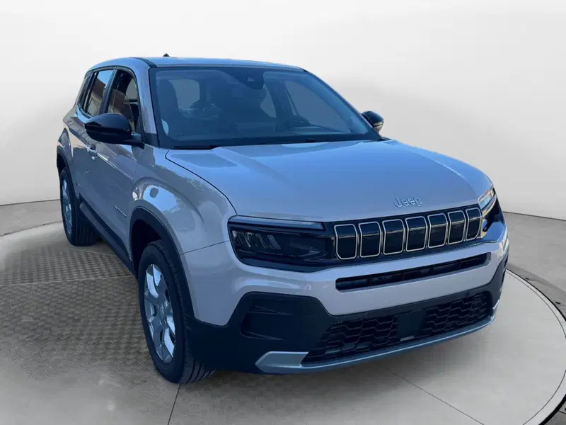 Jeep Avenger nuova a Salerno (2)