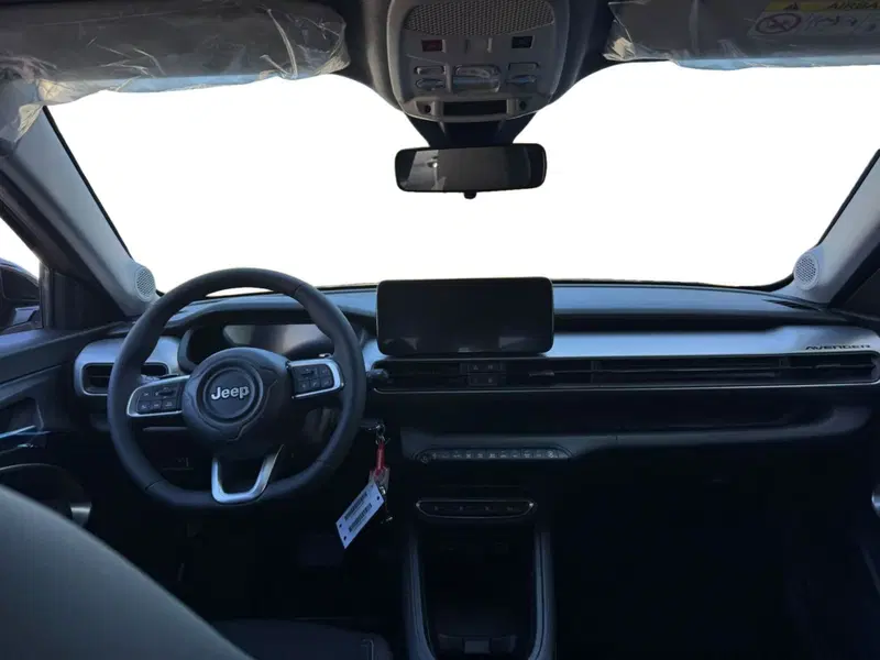 Jeep Avenger nuova a Salerno (5)