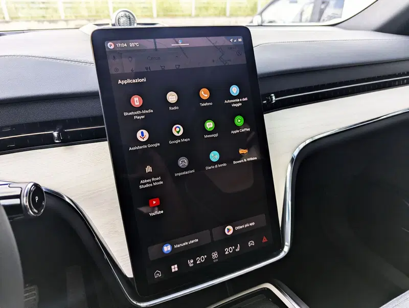 Volvo EX90 nuova a Pescara (13)