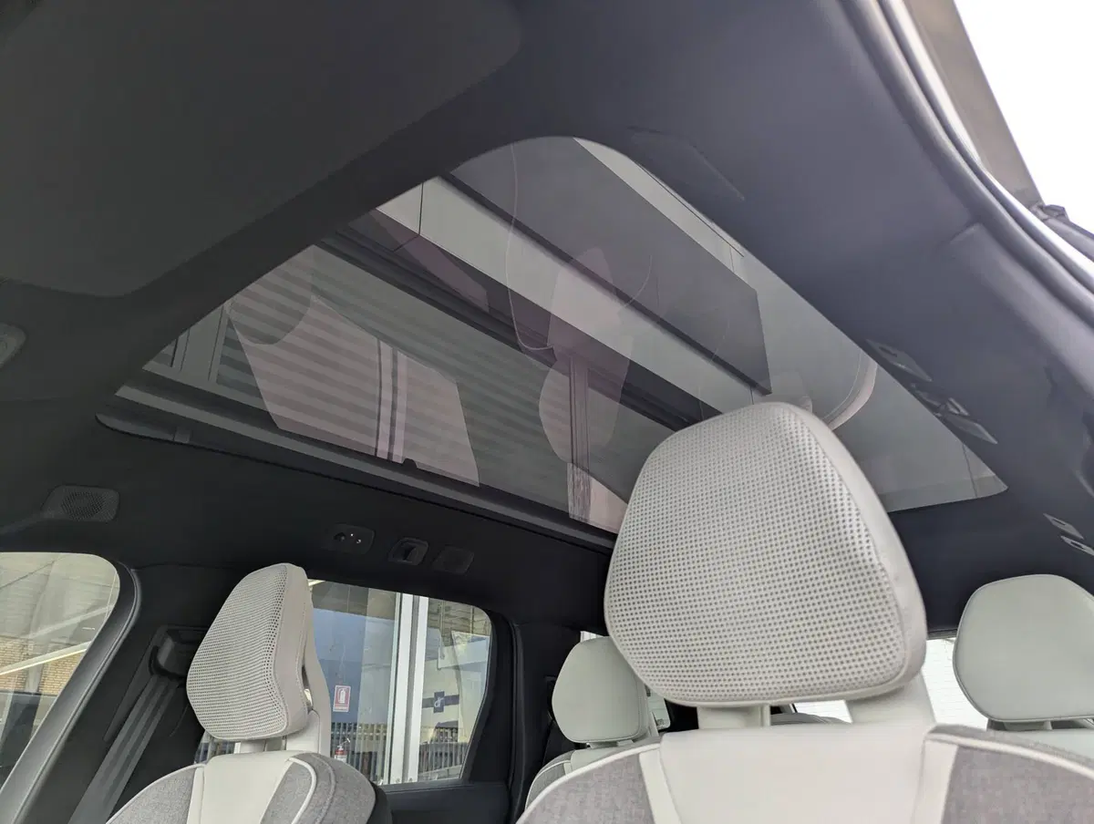 Volvo EX90 nuova a Pescara (16)