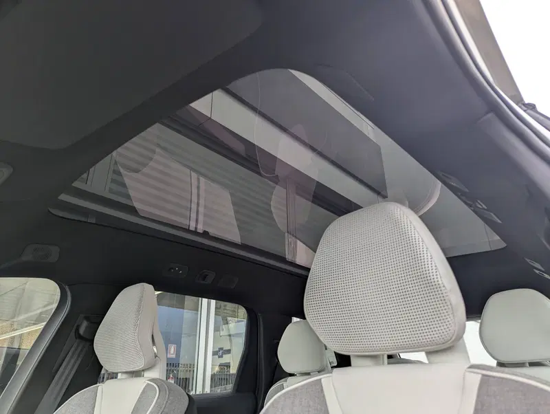 Volvo EX90 nuova a Pescara (16)