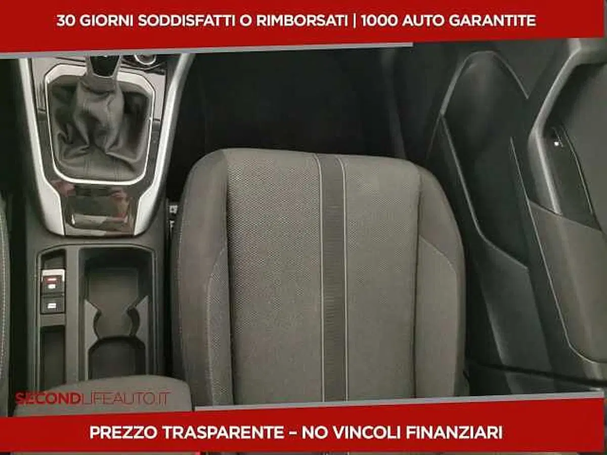 Volkswagen T-Roc usata a Chieti (15)
