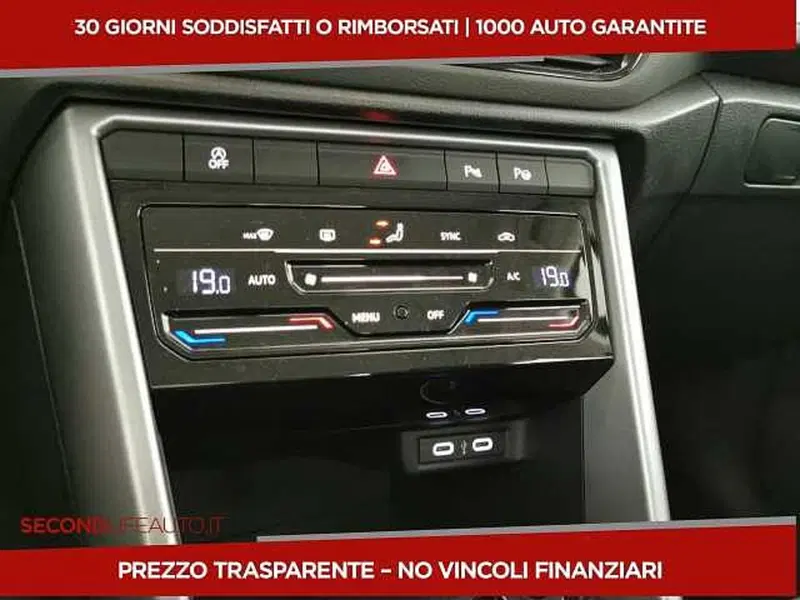 Volkswagen T-Roc usata a Chieti (17)