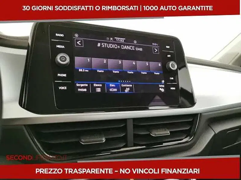 Volkswagen T-Roc usata a Chieti (19)