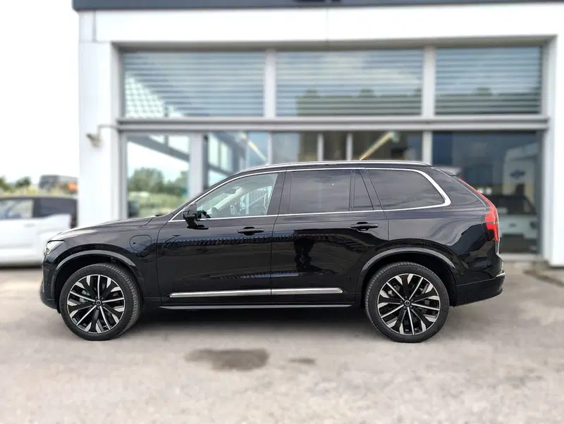 Volvo XC90 nuova a Pescara (4)
