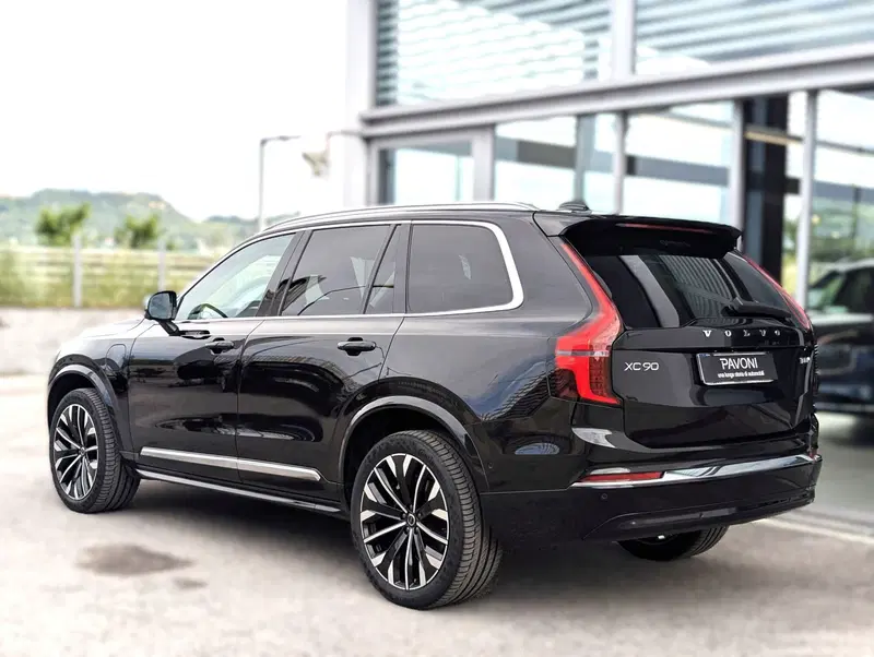 Volvo XC90 nuova a Pescara (5)