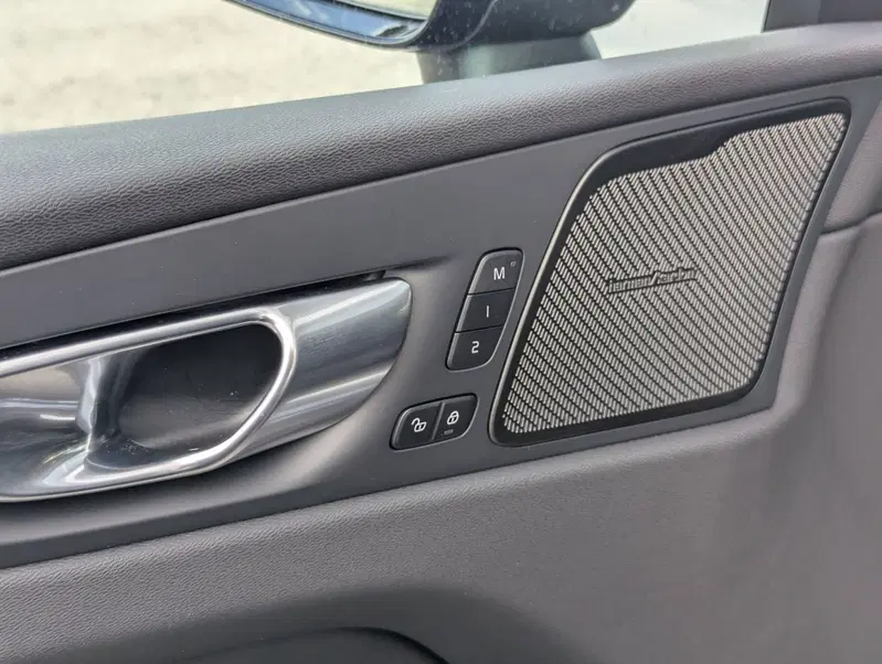 Volvo XC60 usata a Pescara (10)