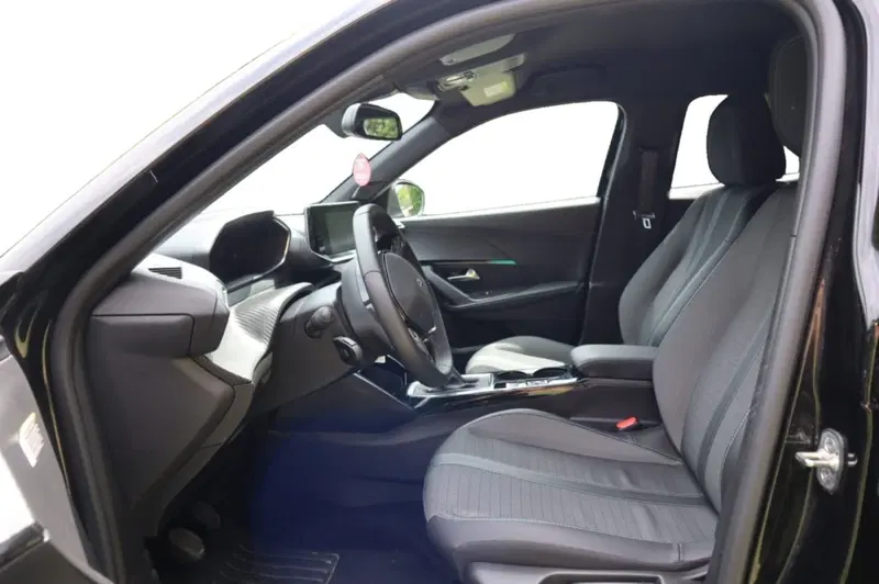 Peugeot 2008 usata a Salerno (6)
