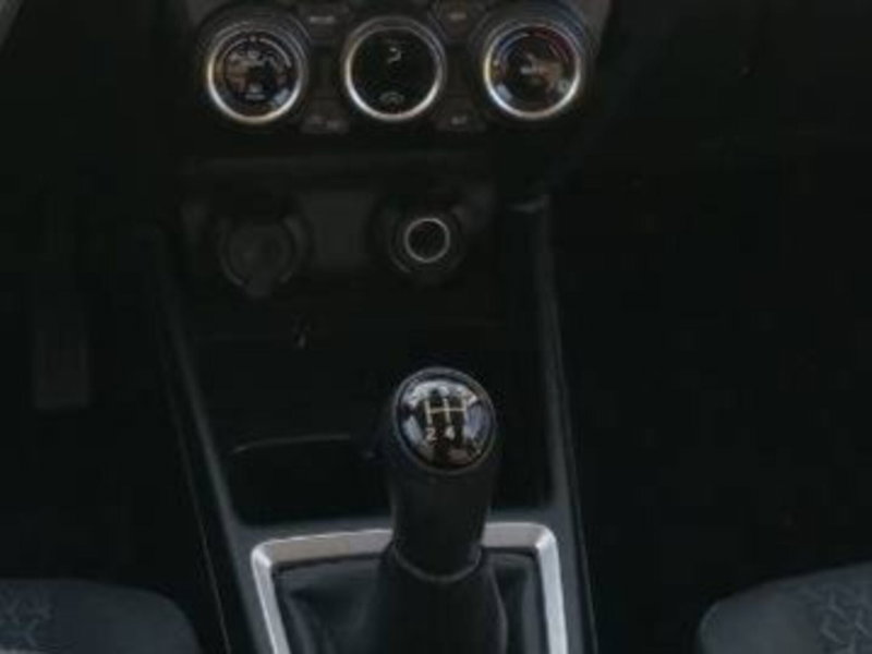 Suzuki Swift usata a Salerno (19)