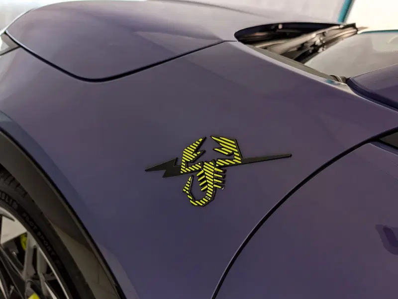 Abarth 600e usata a Salerno (11)