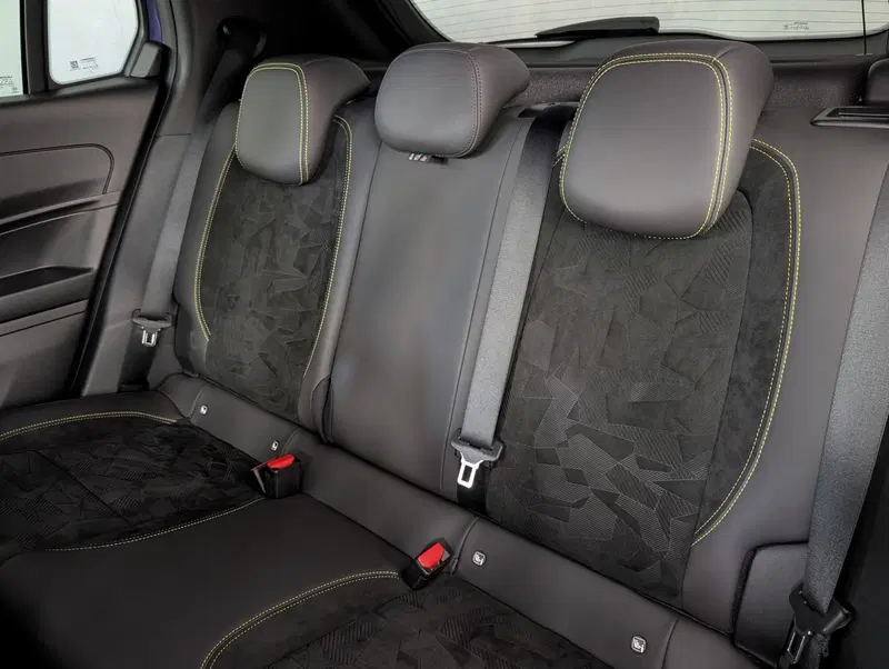 Abarth 600e usata a Salerno (12)