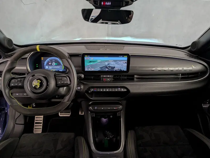 Abarth 600e usata a Salerno (5)