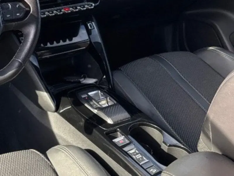 Peugeot 2008 usata a Salerno (16)