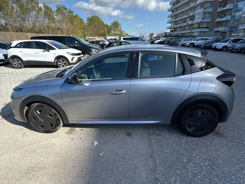 Lancia Ypsilon usata a Salerno (10)