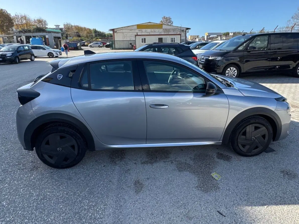 Lancia Ypsilon usata a Salerno (13)