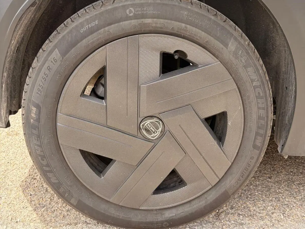 Lancia Ypsilon usata a Salerno (16)