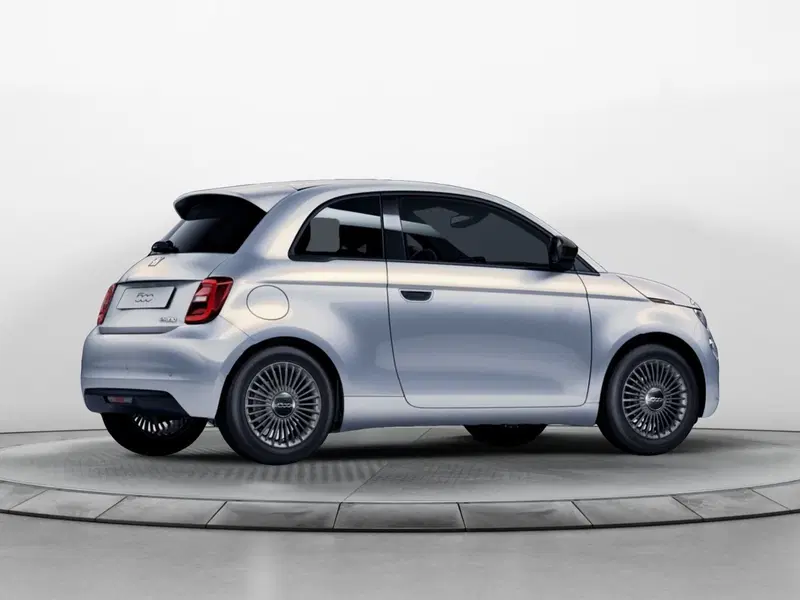 Fiat 500 nuova a Salerno (2)