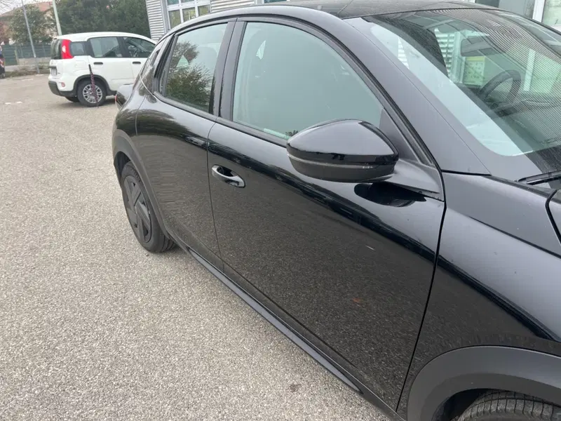 Lancia Ypsilon usata a Salerno (16)