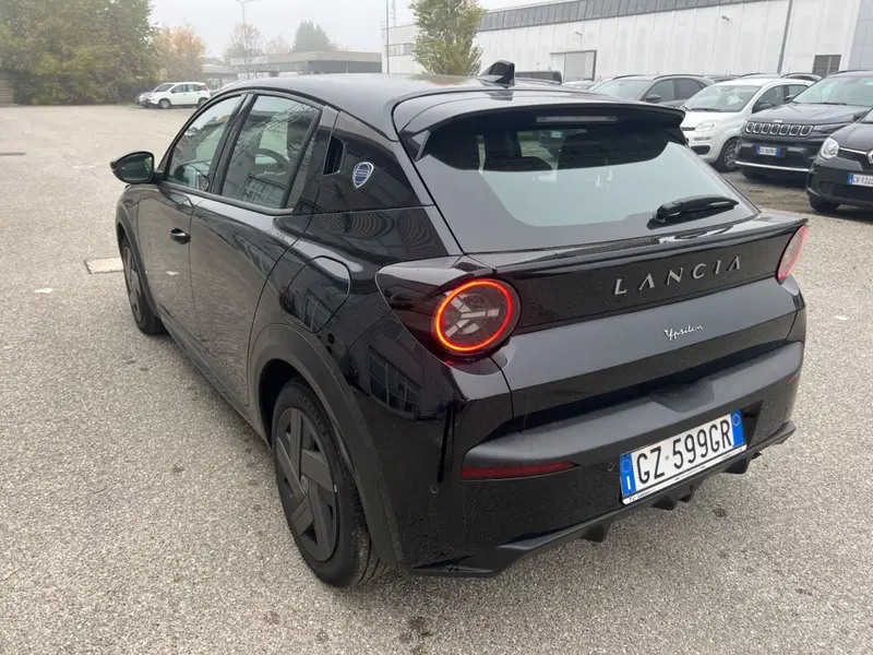 Lancia Ypsilon usata a Salerno (3)