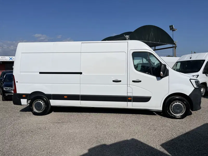 Renault Master Furgone usata a Salerno (10)