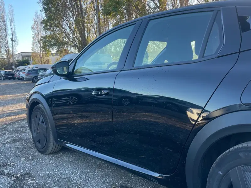 Lancia Ypsilon usata a Salerno (12)