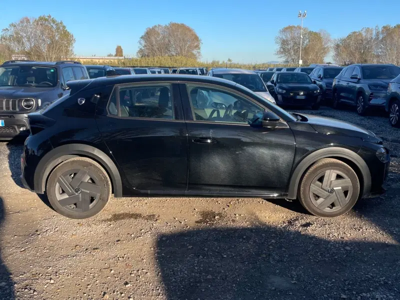 Lancia Ypsilon usata a Salerno (17)