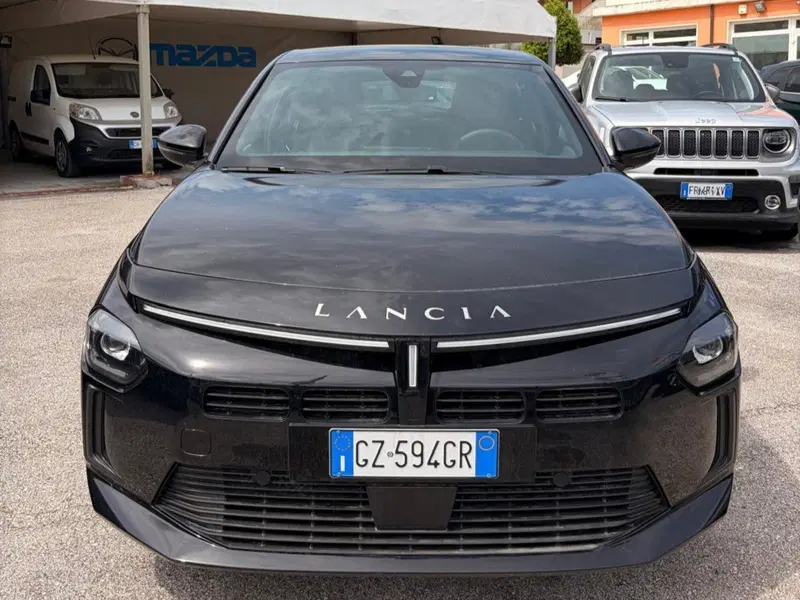 Lancia Ypsilon usata a Salerno (9)