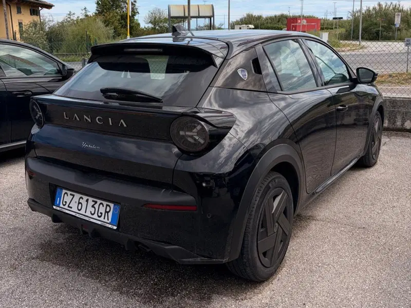 Lancia Ypsilon usata a Salerno (4)