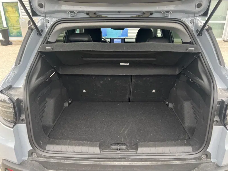 Jeep Avenger usata a Salerno (13)