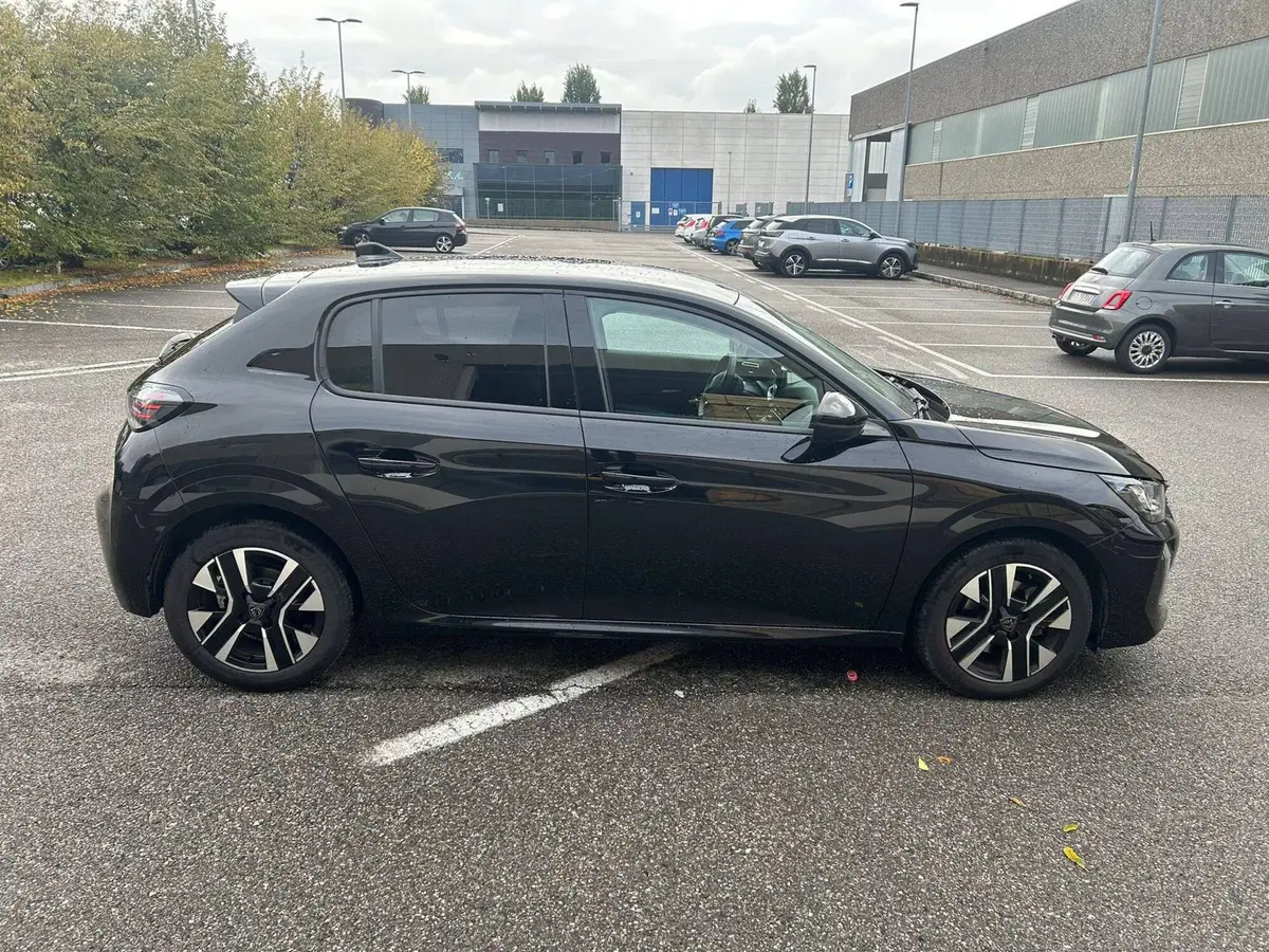 Peugeot 208 usata a Salerno (11)