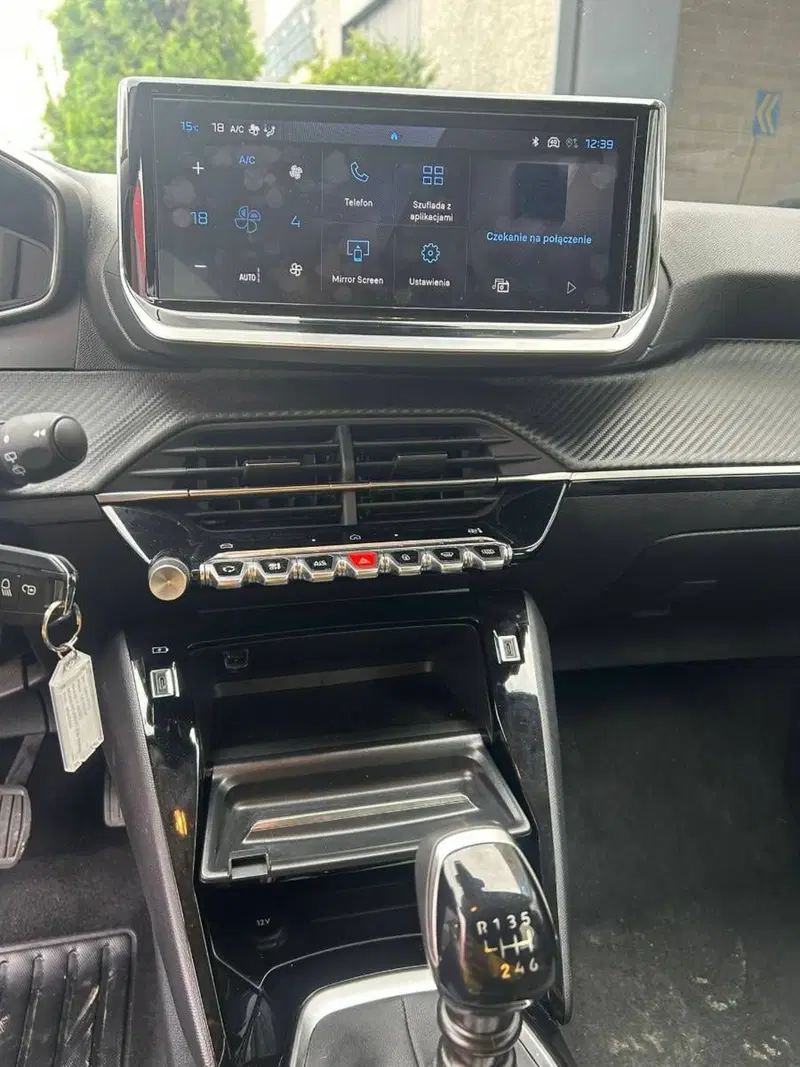 Peugeot 208 usata a Salerno (17)