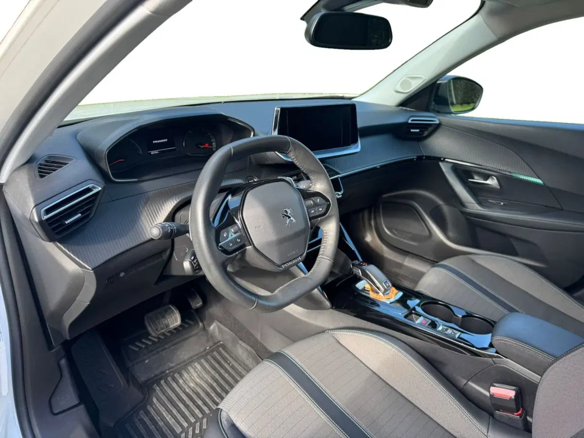 Peugeot 2008 usata a Salerno (8)