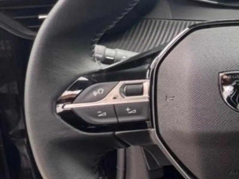 Peugeot 208 usata a Salerno (15)