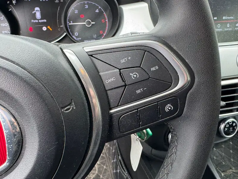 Fiat 500X usata a Salerno (16)