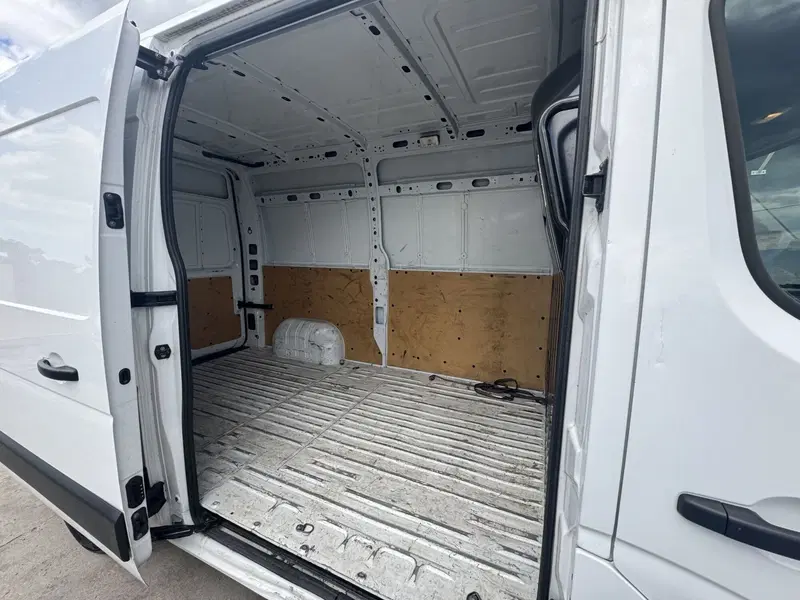 Renault Master Furgone usata a Salerno (13)