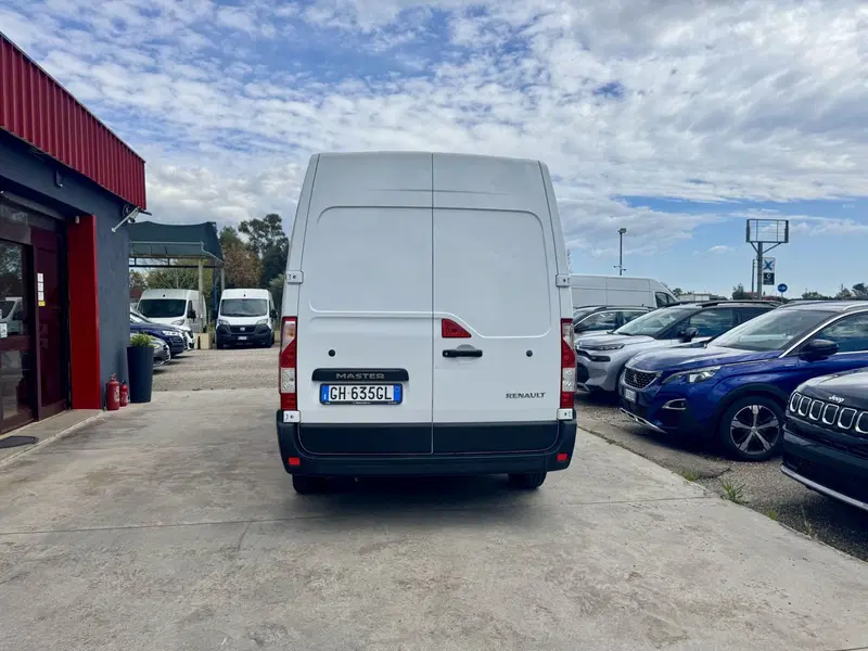 Renault Master Furgone usata a Salerno (16)