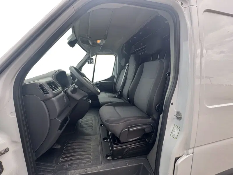 Renault Master Furgone usata a Salerno (6)