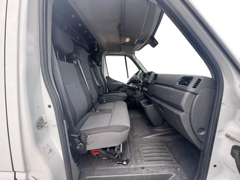 Renault Master Furgone usata a Salerno (7)