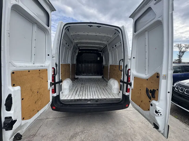 Renault Master Furgone usata a Salerno (8)