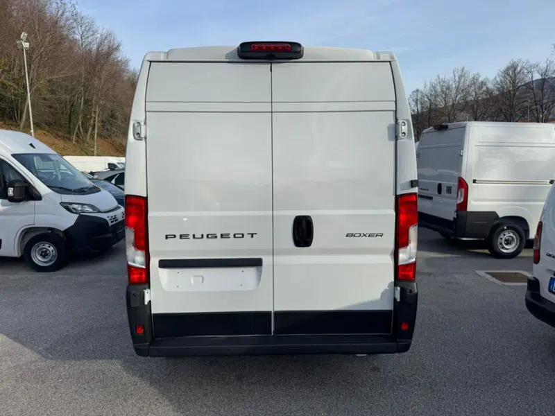 Peugeot Boxer Furgone nuova a Salerno (11)