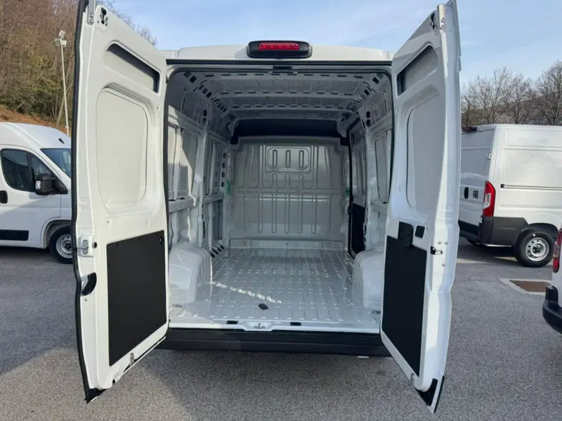 Peugeot Boxer Furgone nuova a Salerno (13)