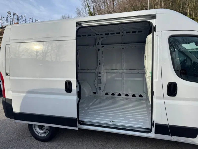 Peugeot Boxer Furgone nuova a Salerno (15)