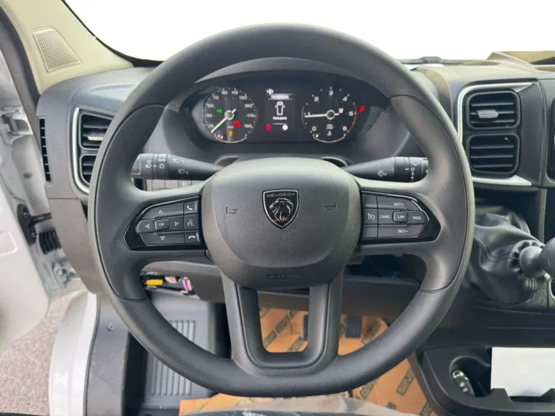 Peugeot Boxer Furgone nuova a Salerno (5)