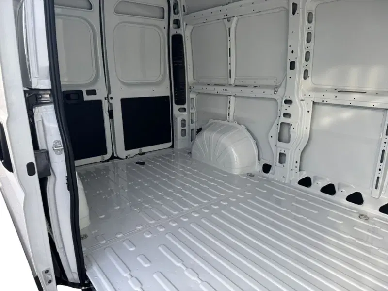 Peugeot Boxer Furgone nuova a Salerno (7)