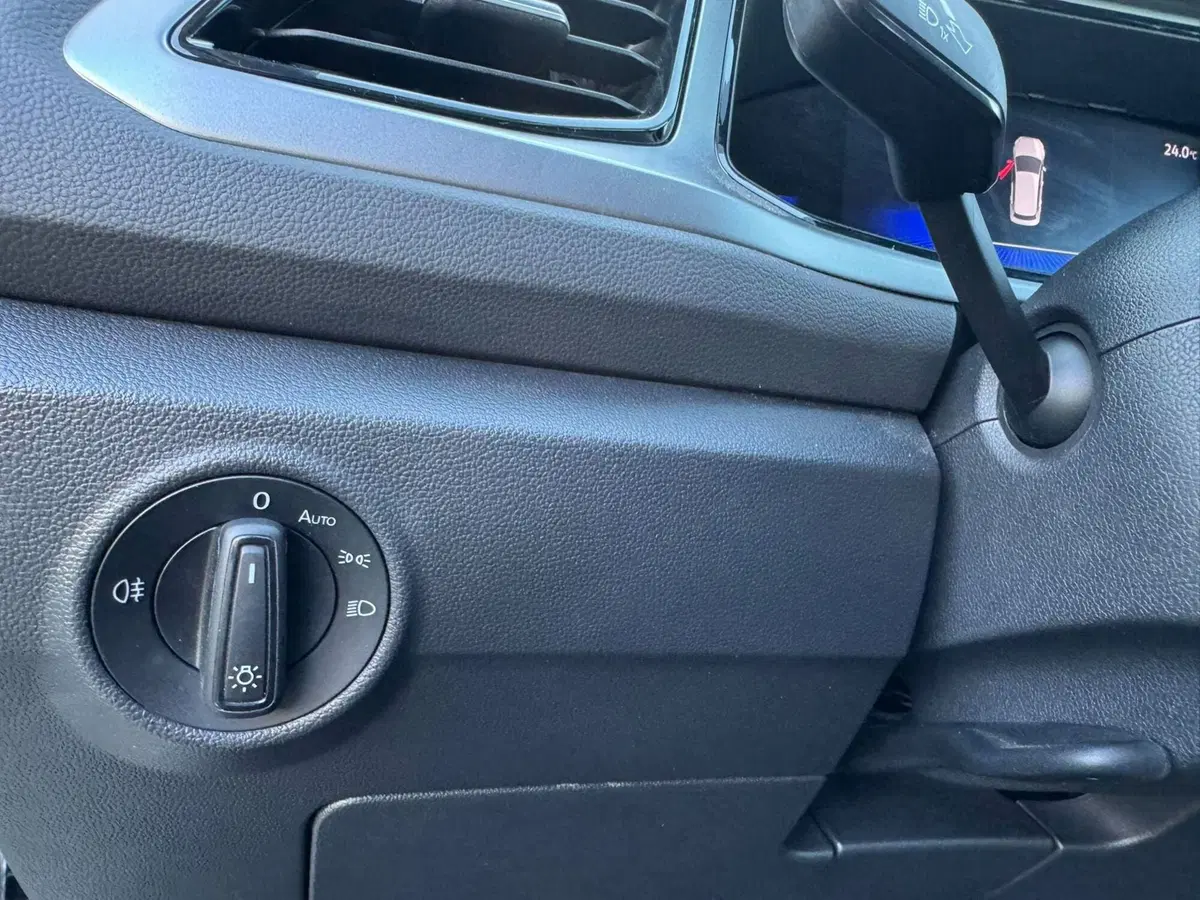 Volkswagen T-Roc usata a Salerno (17)