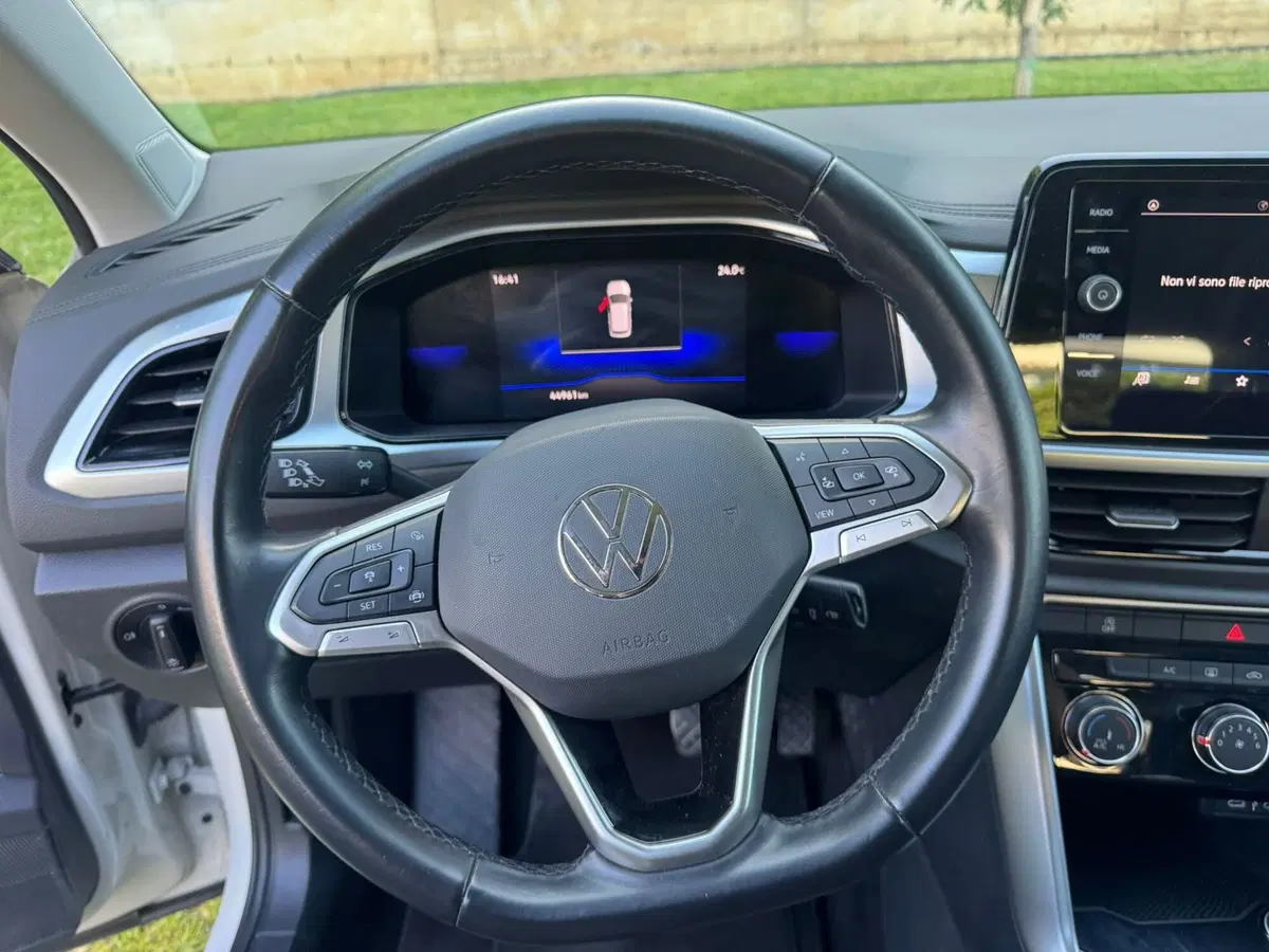Volkswagen T-Roc usata a Salerno (18)