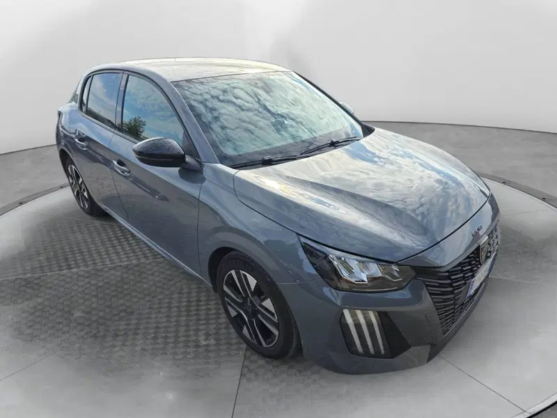 Peugeot 208 usata a Salerno (2)